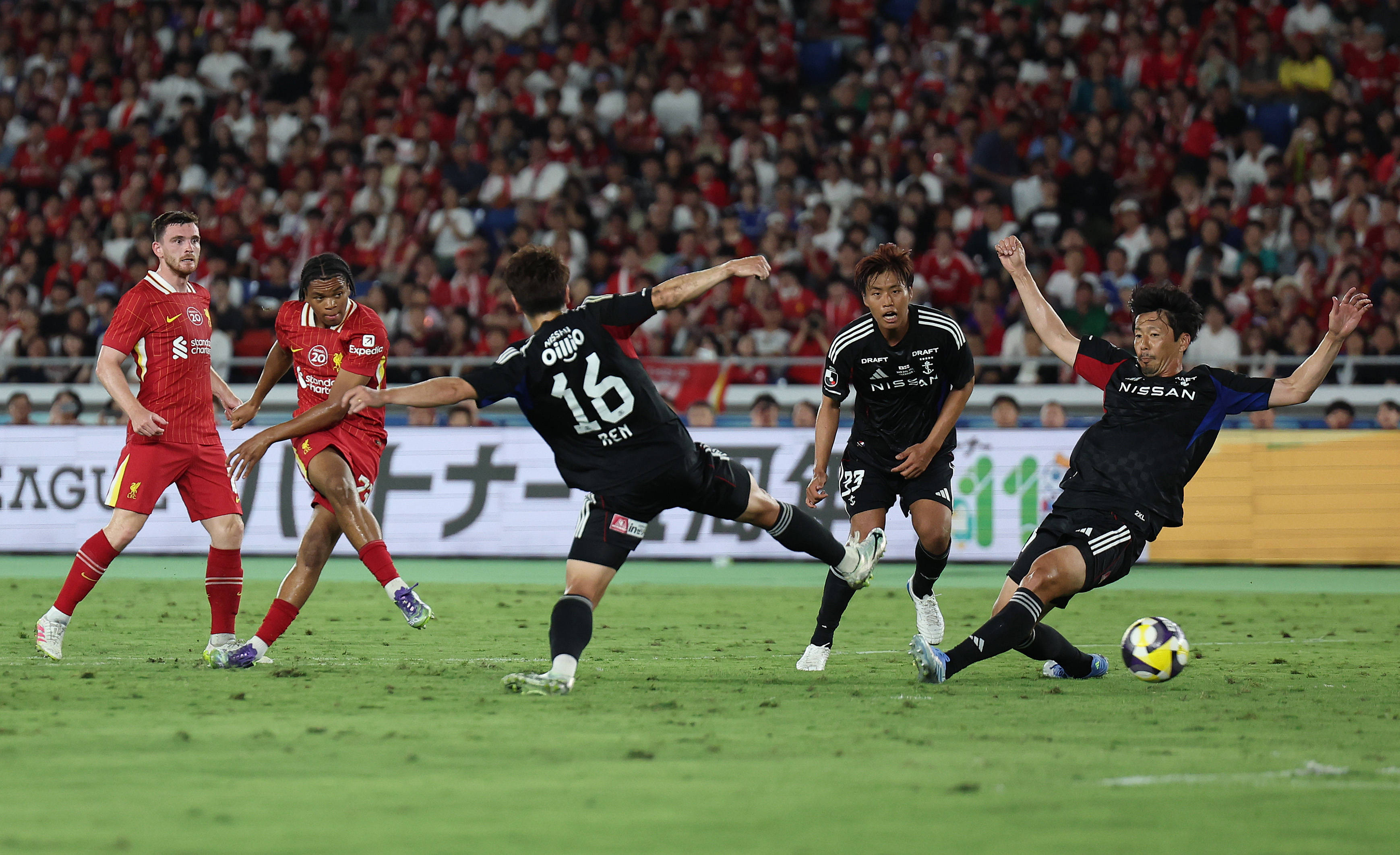 关于利物浦前锋连场破门，助球队保持不败的信息